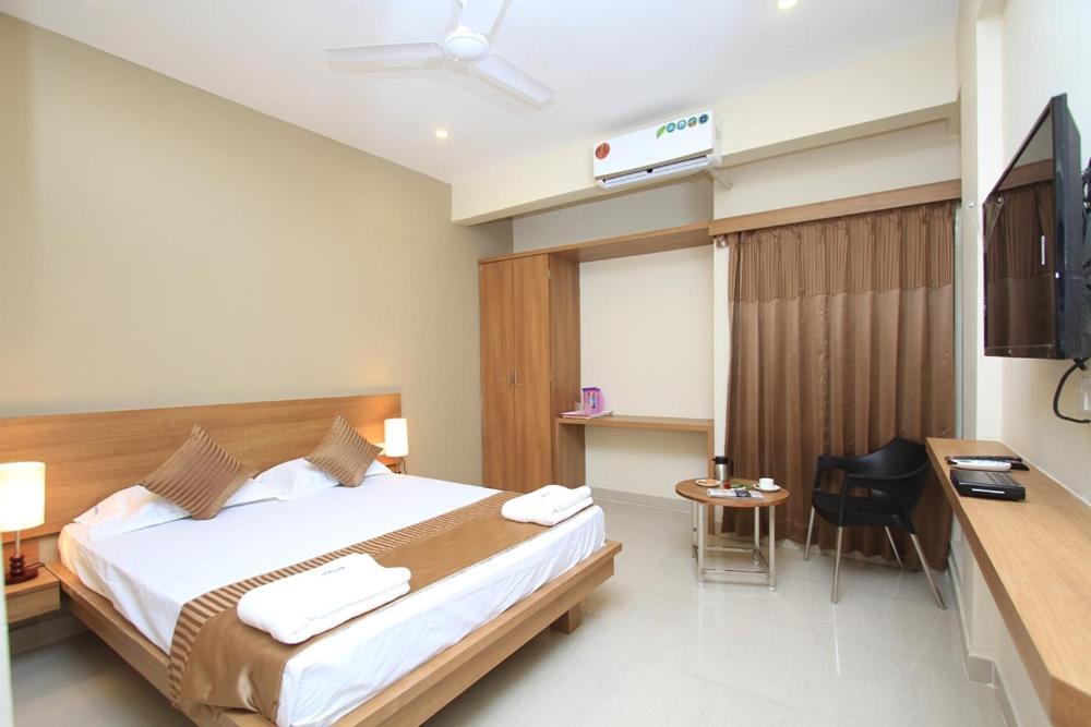 Samasth Rooms And Suits Mysore Eksteriør billede