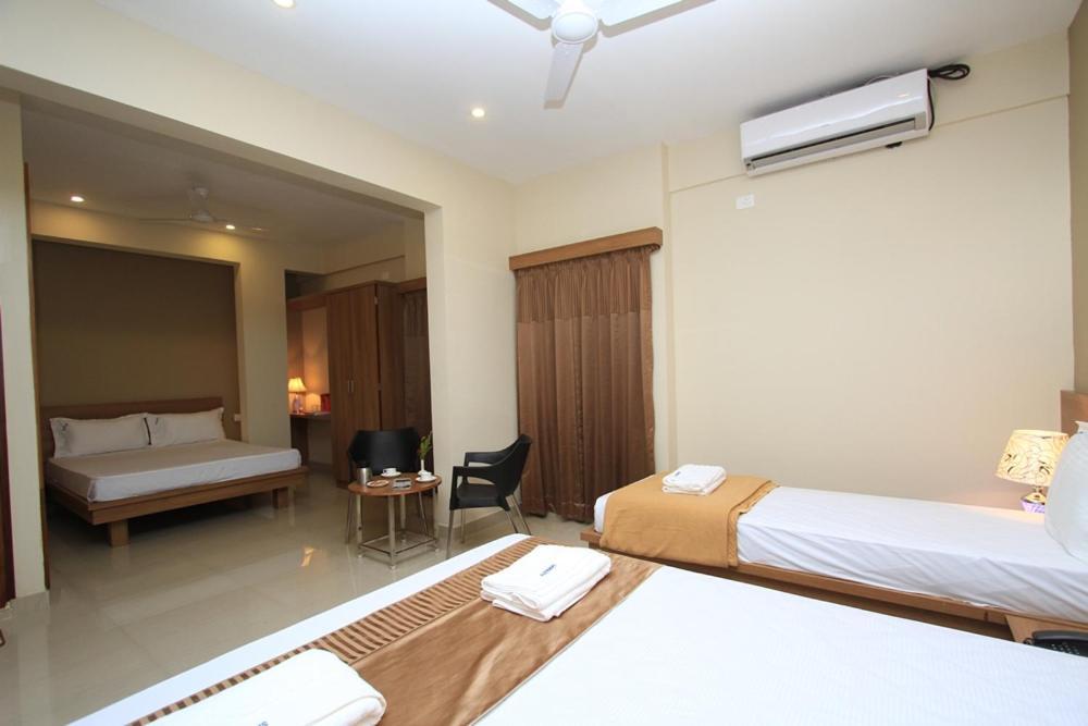 Samasth Rooms And Suits Mysore Eksteriør billede